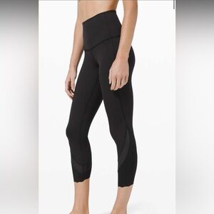 WUNDER UNDER CROP HIGH-RISE ROLL DOWN SCALLOP FULL-ON LUXTREME 23" Black Size: 6